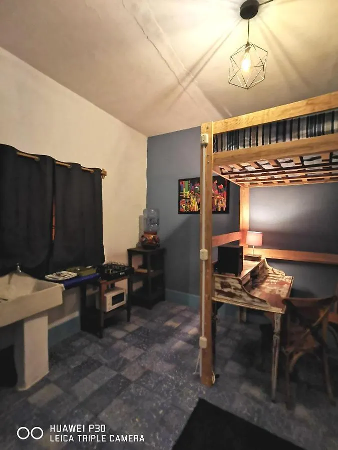 Hostaluk Guadalajara Guest house